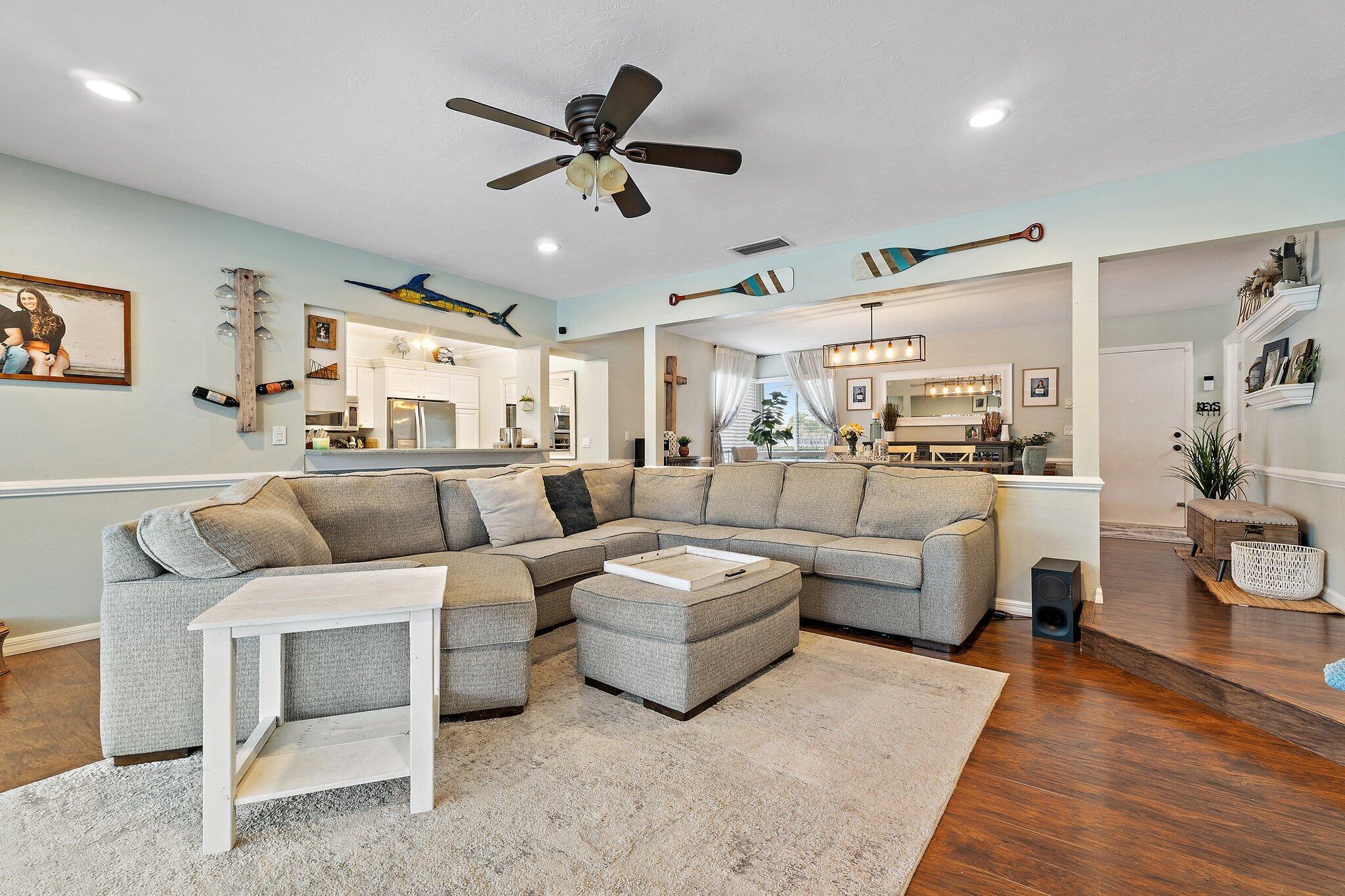 PALM BEACH GARDENS 3 - Residential Lease