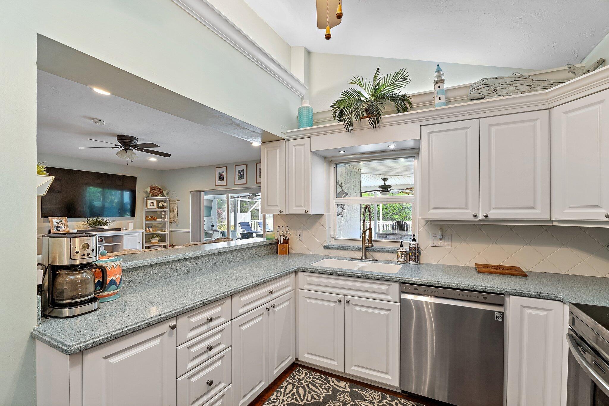PALM BEACH GARDENS 3 - Residential Lease