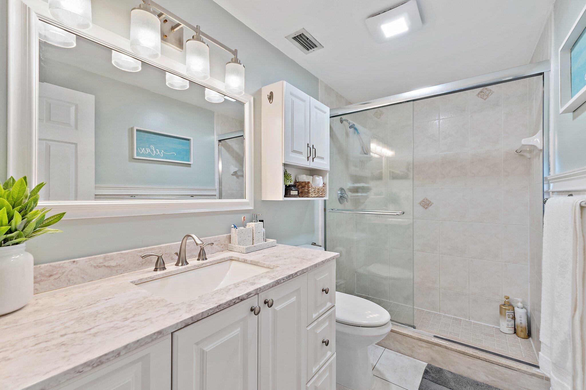 PALM BEACH GARDENS 3 - Residential Lease