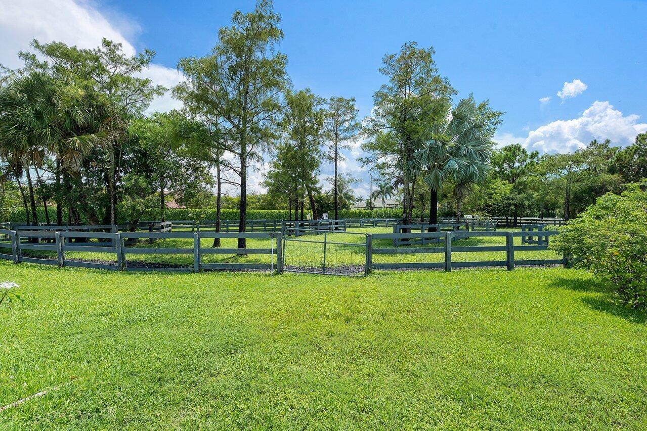 SADDLE TRAIL PARK OF WELL - Residential Lease