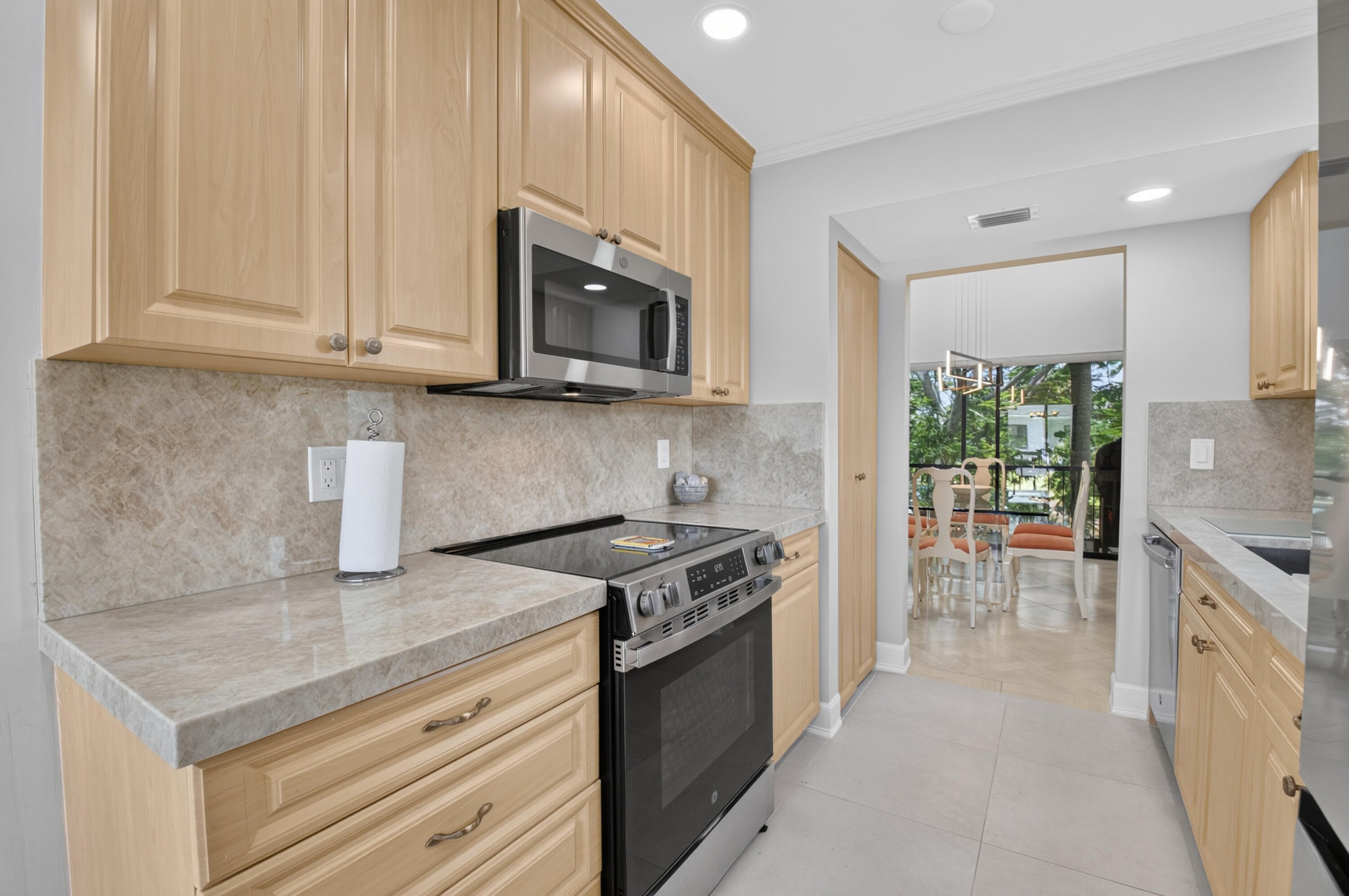 7759 Lakeside Boulevard G806