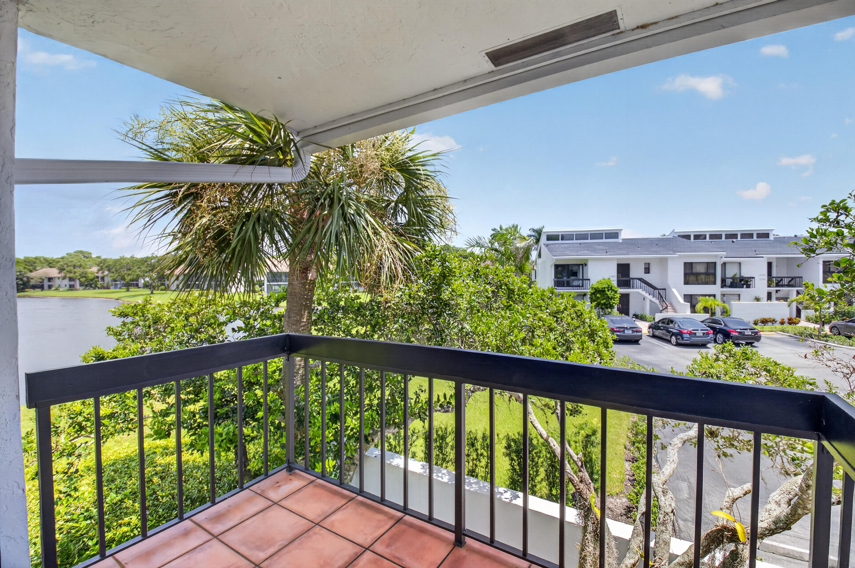 7759 Lakeside Boulevard G806