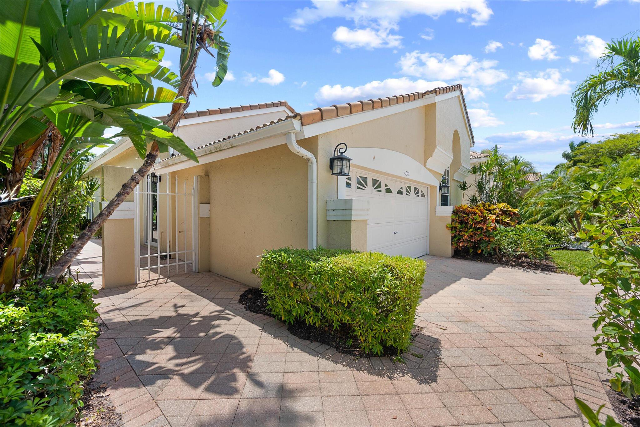 4738 Carlton Golf Drive