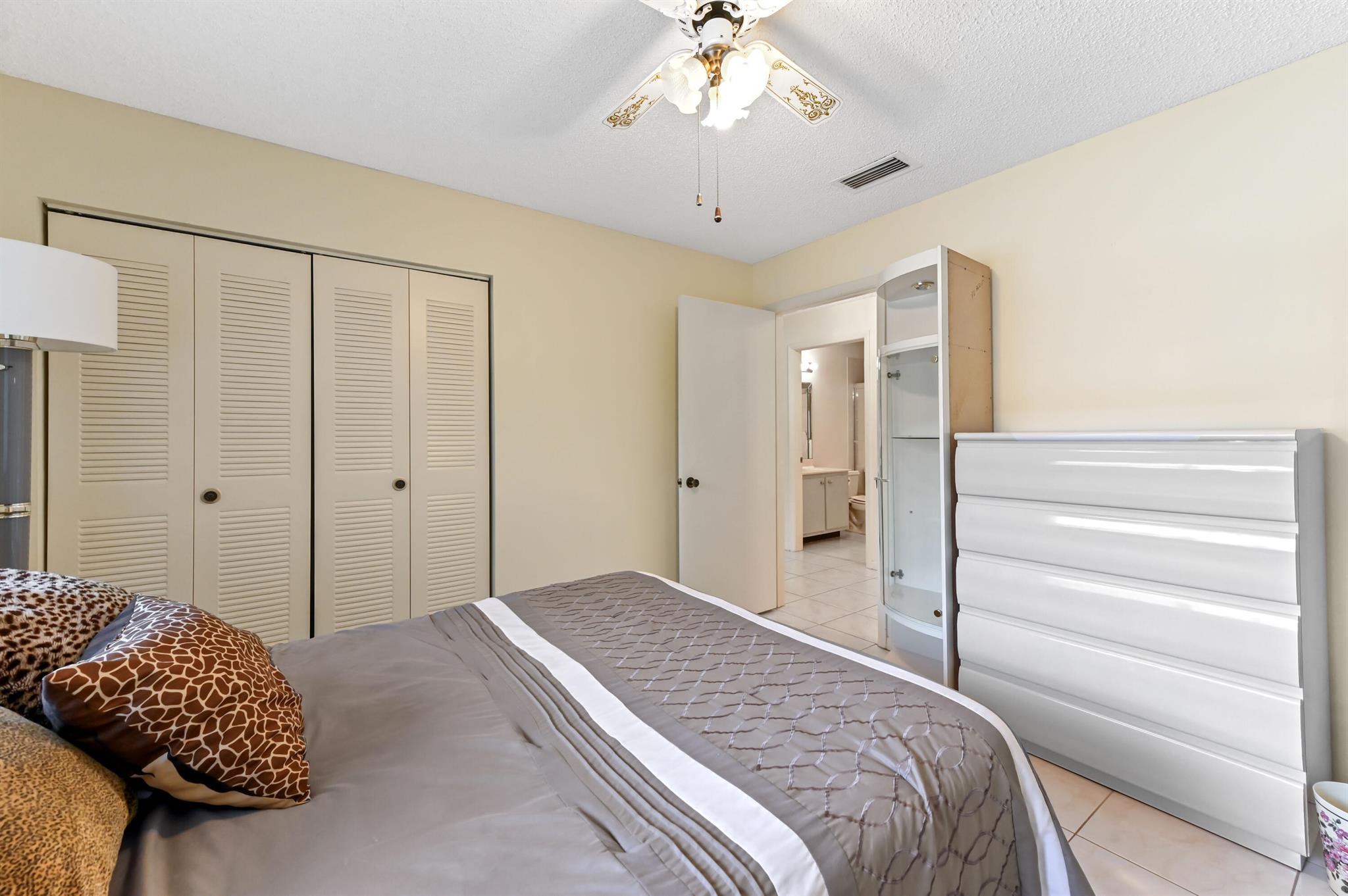 LAKES OF DELRAY - Residential Lease