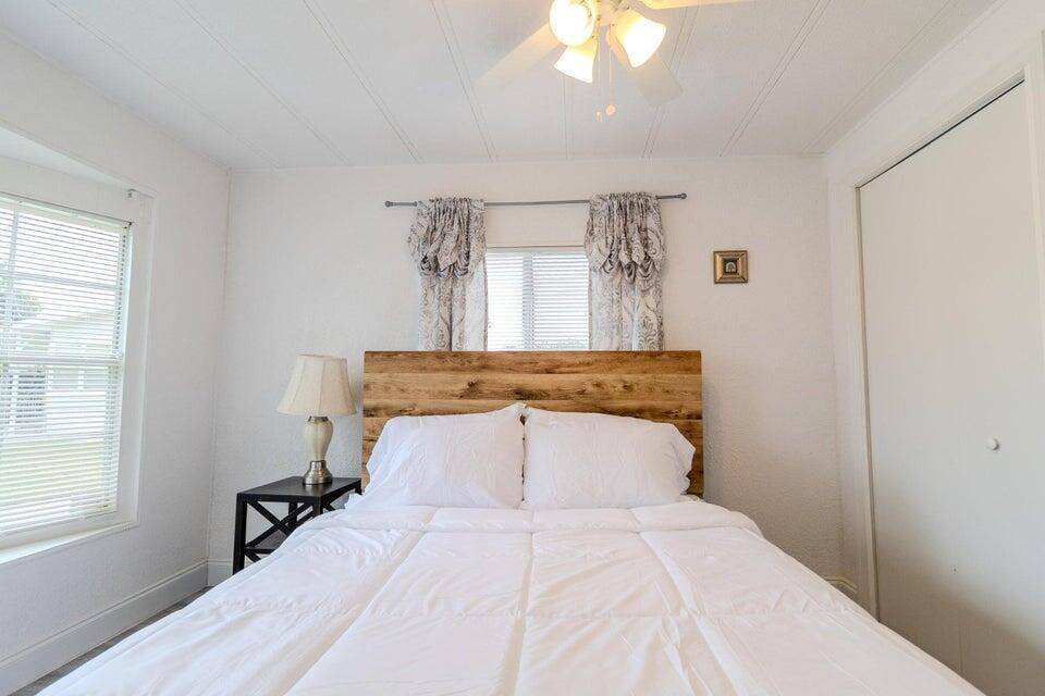 SPANISH LAKES RIVER FRONT - Residential