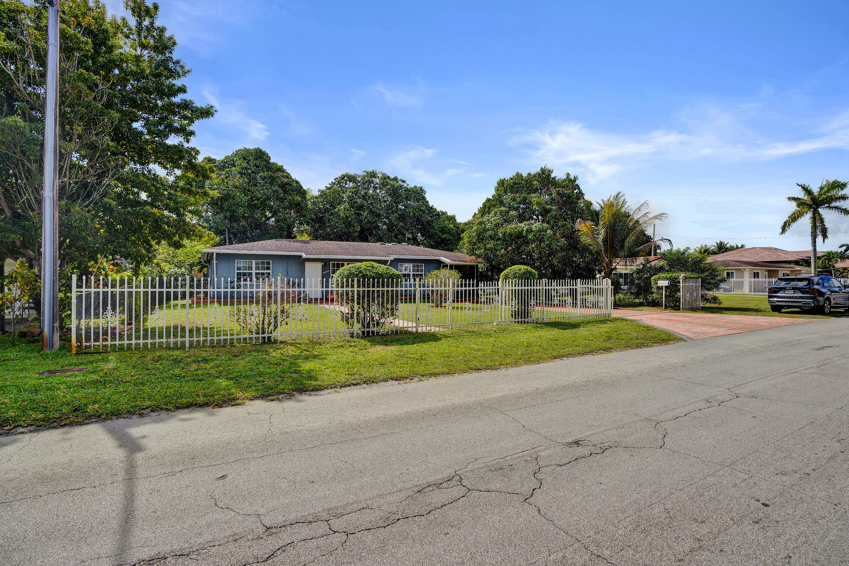 BISC GARDENS SEC F PT 1 - Residential