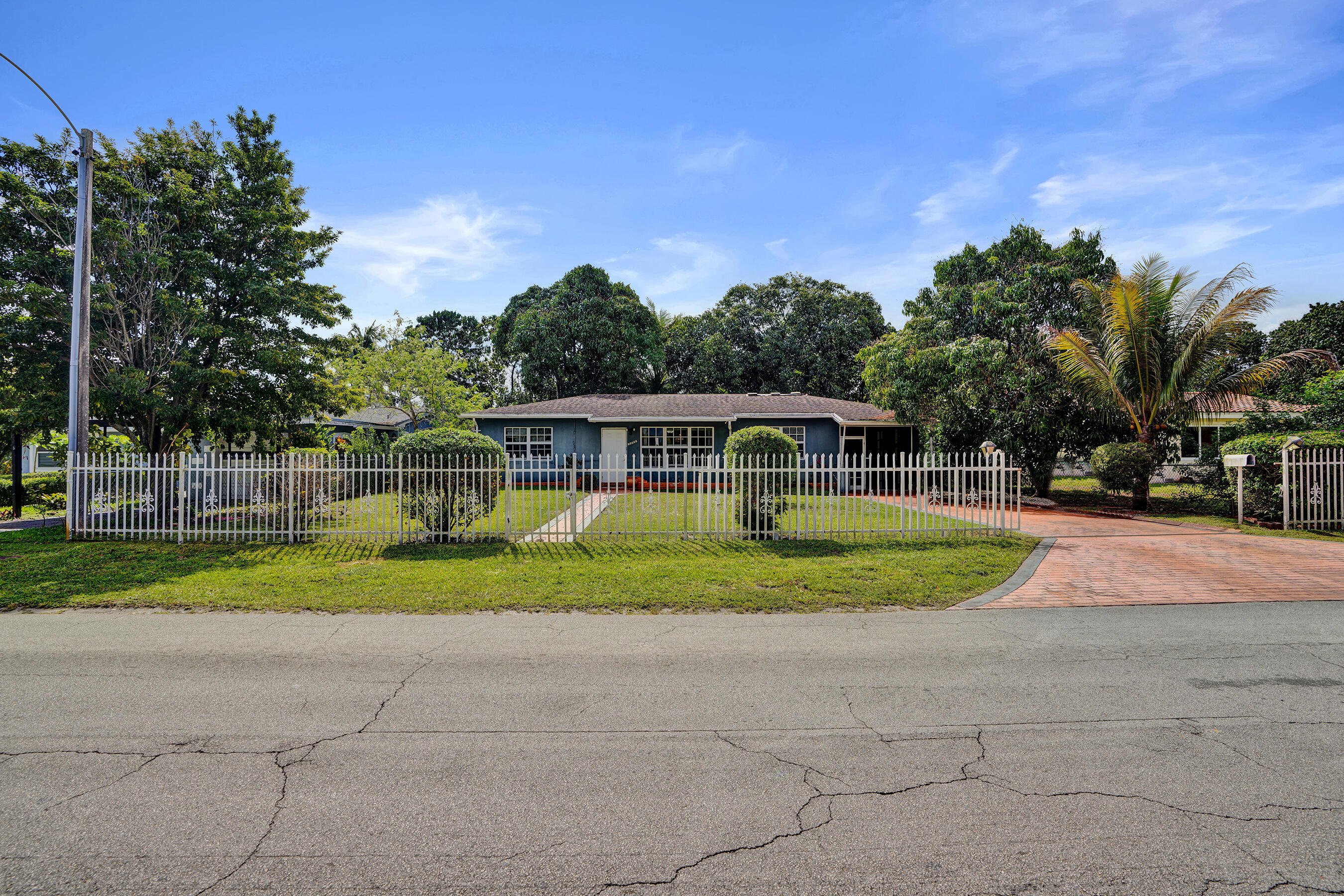 BISC GARDENS SEC F PT 1 - Residential