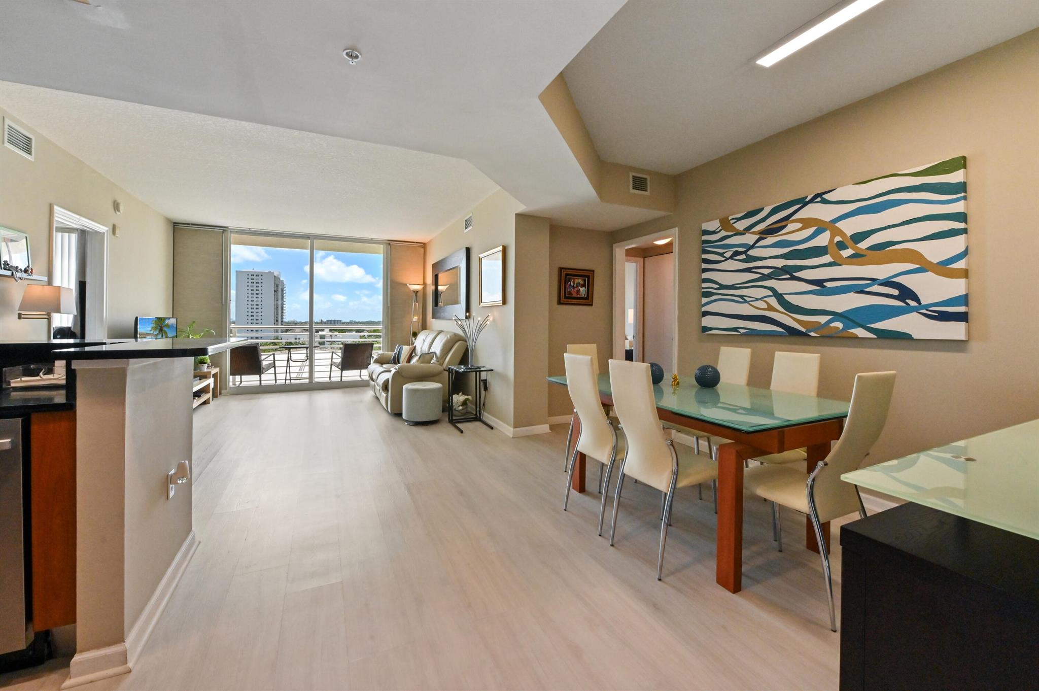 VENTURE - Residential