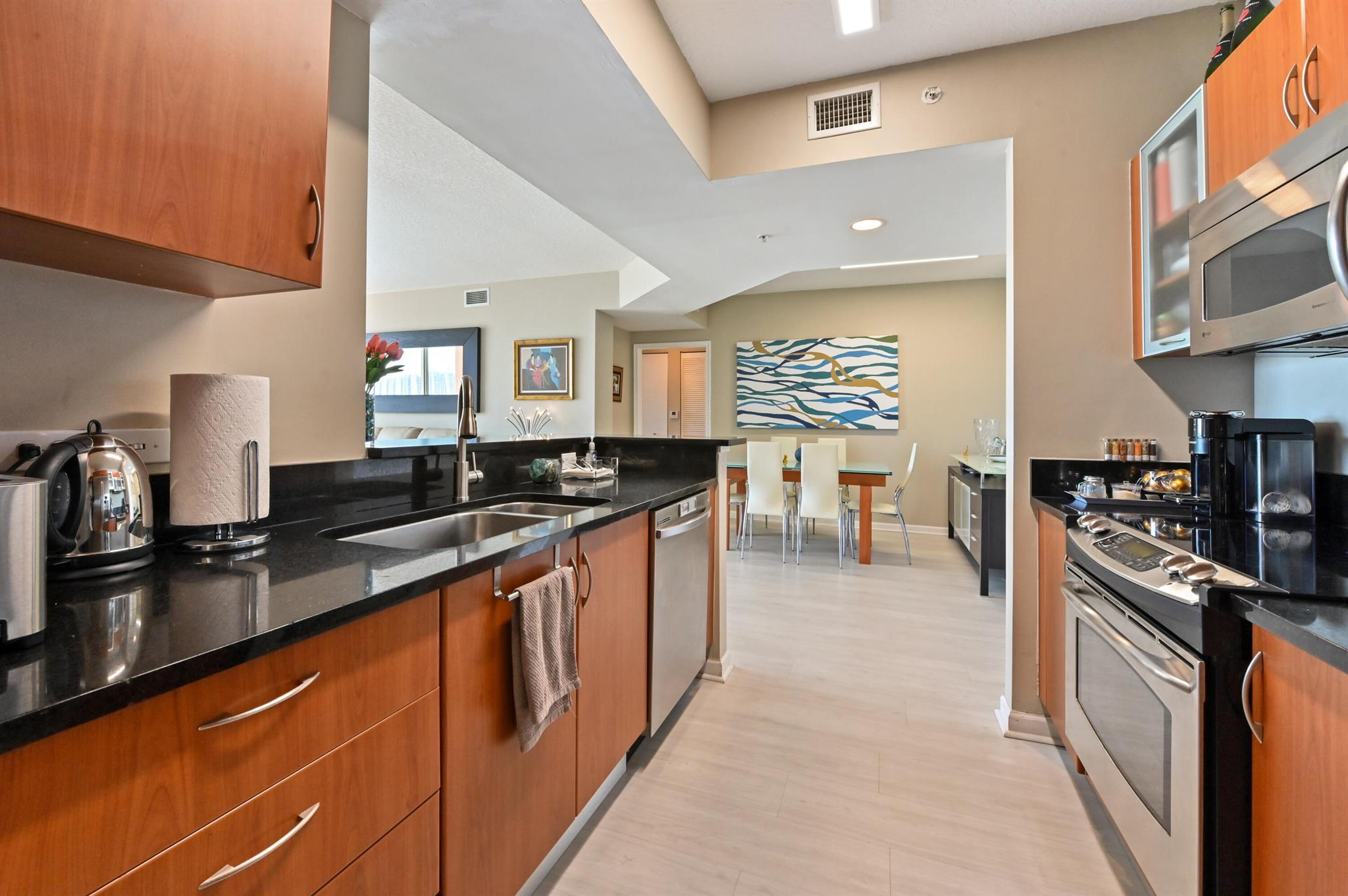 VENTURE - Residential