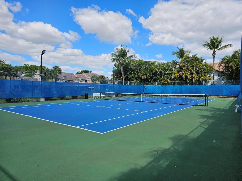 La Joya - Residential