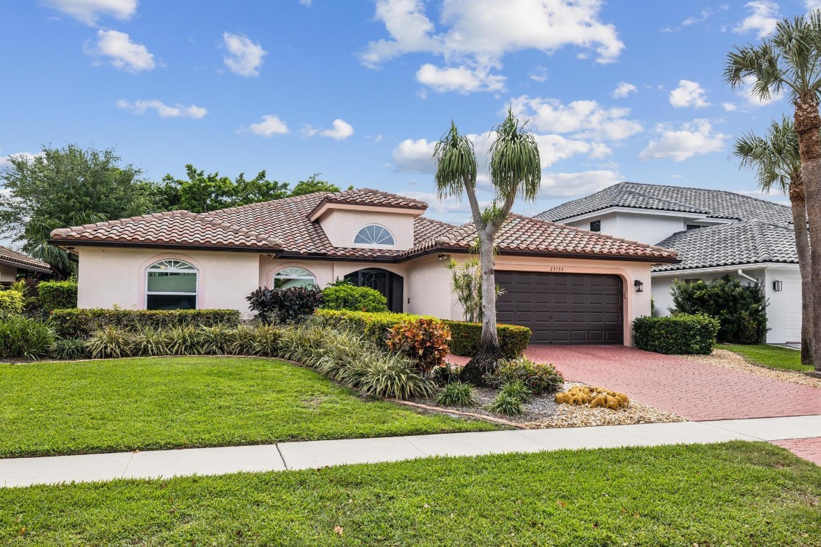 La Joya - Residential