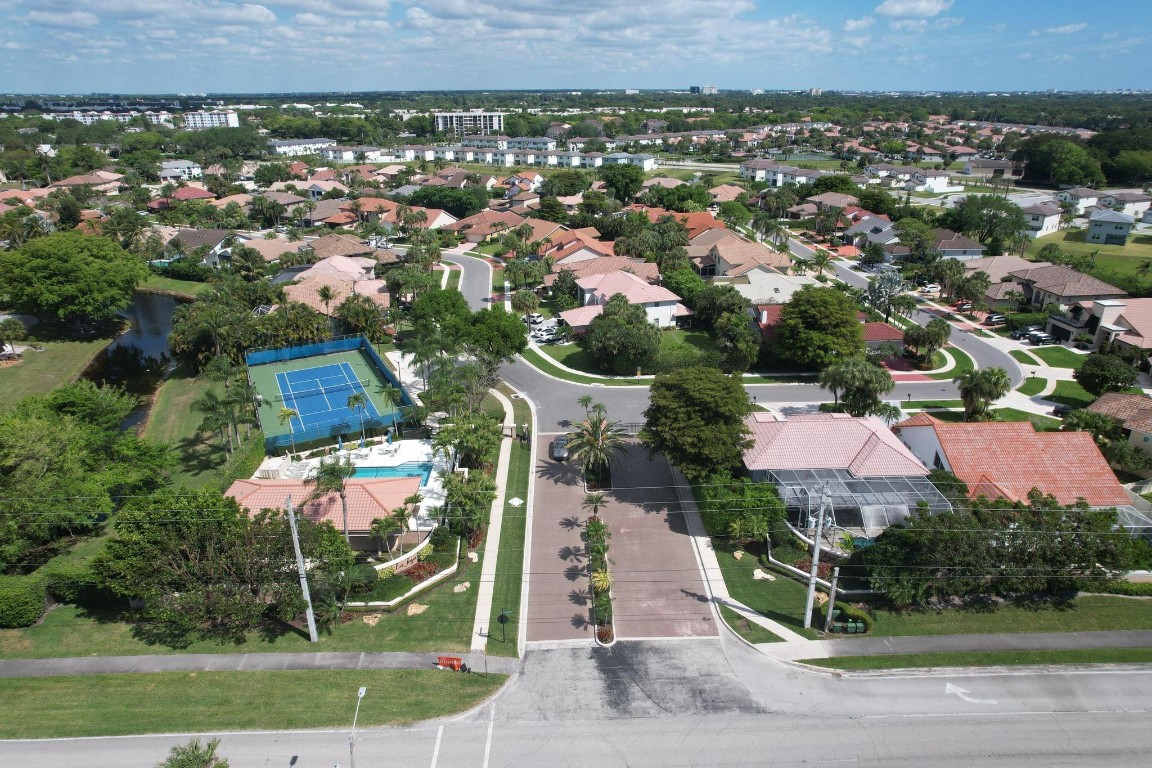 La Joya - Residential