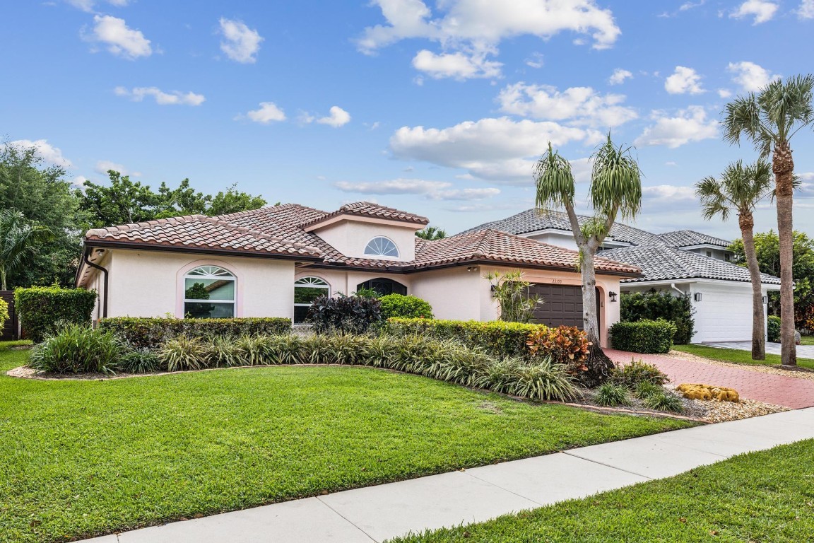 La Joya - Residential