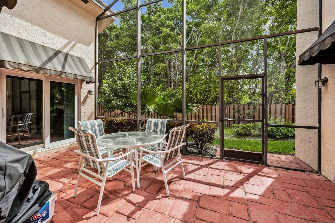 La Joya - Residential