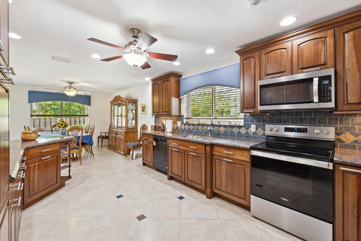 La Joya - Residential