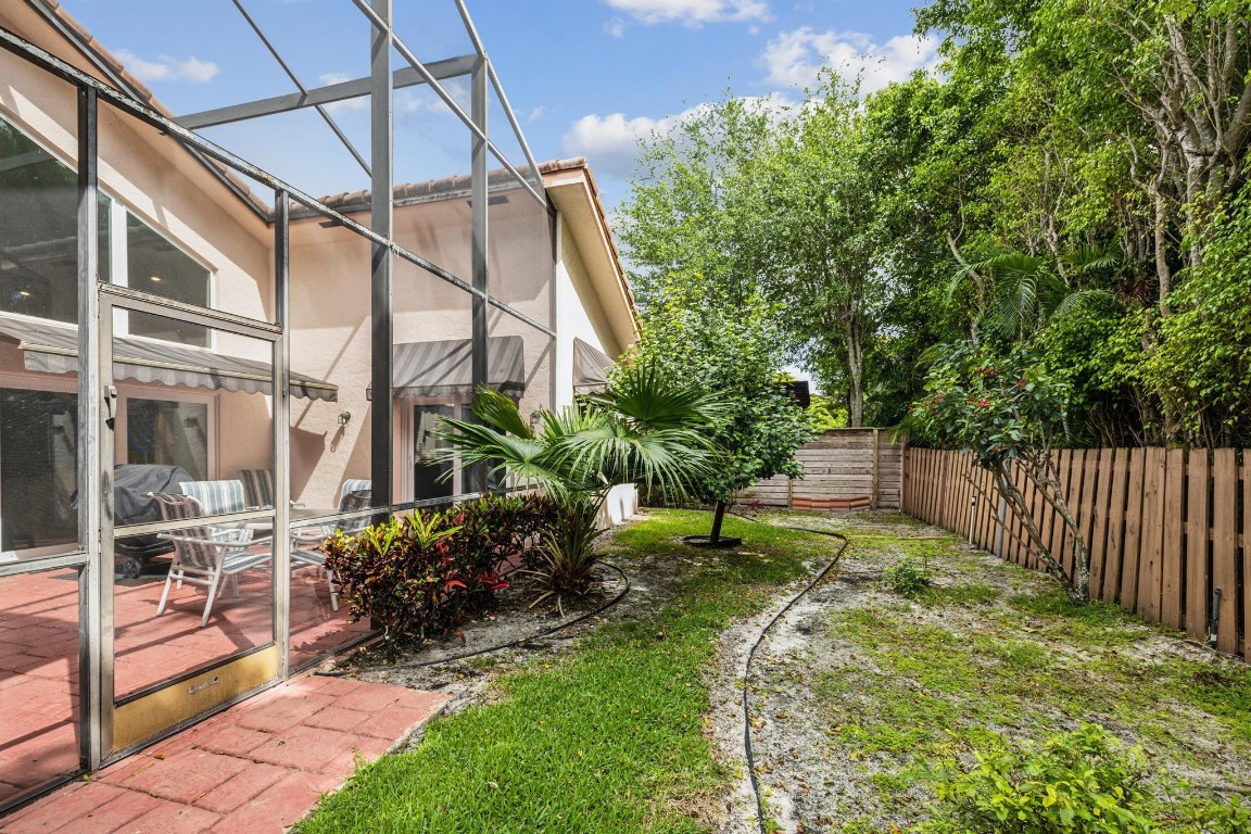 La Joya - Residential