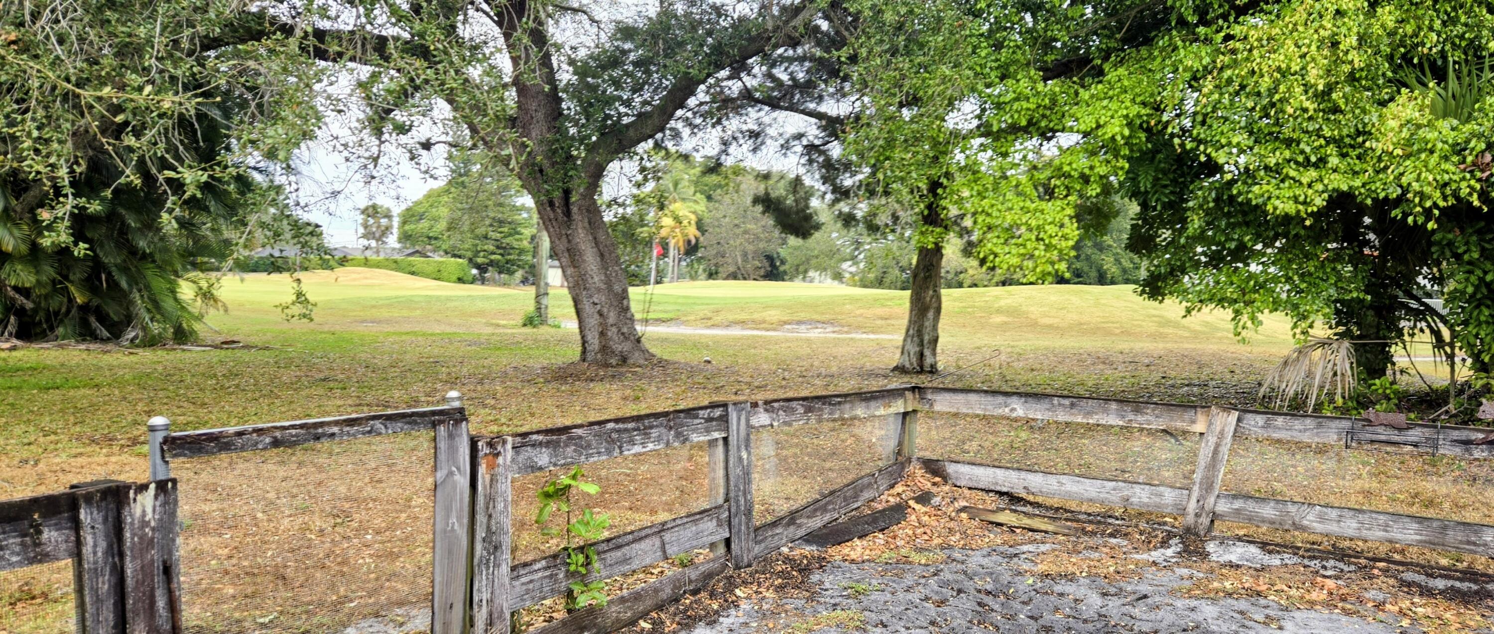 PALM BEACH NATL GOLF AND COUNTRY CLUB ESTATES 1 - Residential