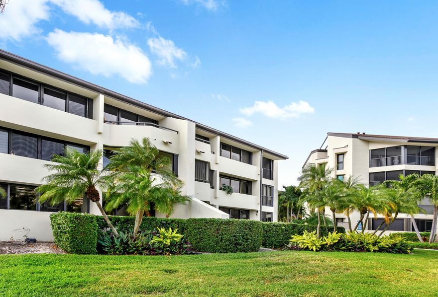 Stunning views from every room of this 4 bedroom 3 full bath condo end unit with loft. Also INCLUDED YOUR OWN PROTECTED BOAT SLIP IN HARBOR VILLAGE PRIVATE MARINA. 1 1/2 miles to Palm Beach Inlet. NO FIXED BRIDGES. Beautifully wood vaulted ceilings. Buildings up to date with all Florida building codes. No Special Assessments. Screened porch with electric hurricane shutters. Assigned parking with separate 6'x8' storage. Pool with hot tube. 2 mile walking path along the water. 27/7 manned security gate. Belle's restaurant on premises.