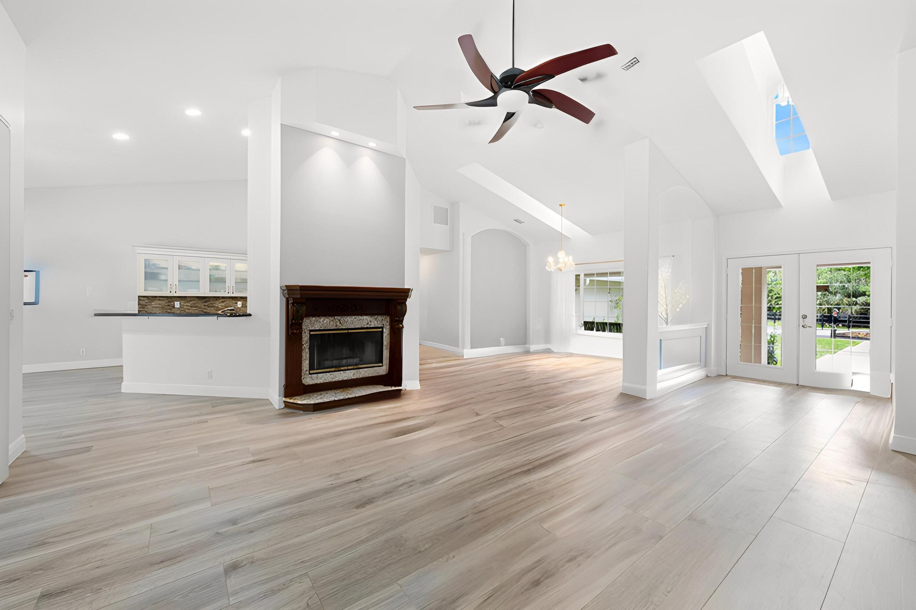 FOX TRAIL - Residential