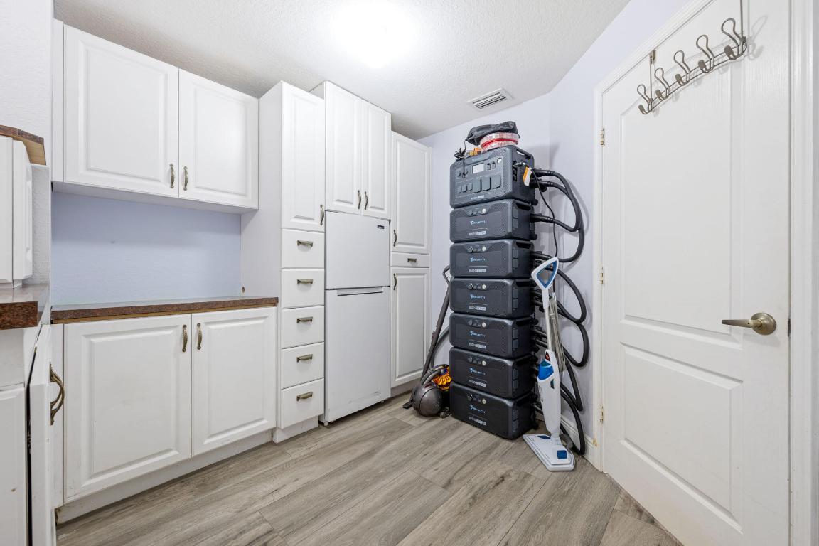 FOX TRAIL - Residential