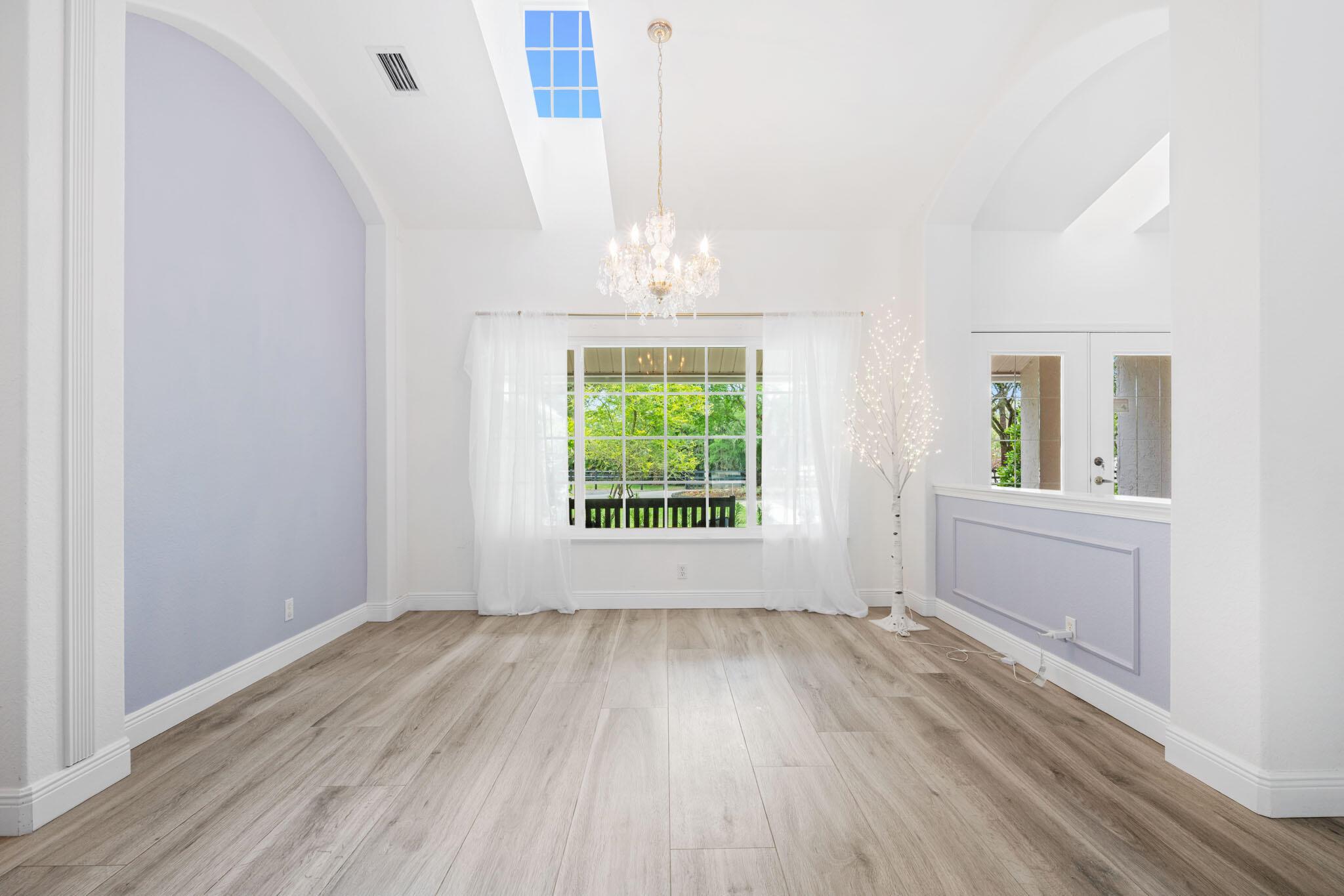 FOX TRAIL - Residential