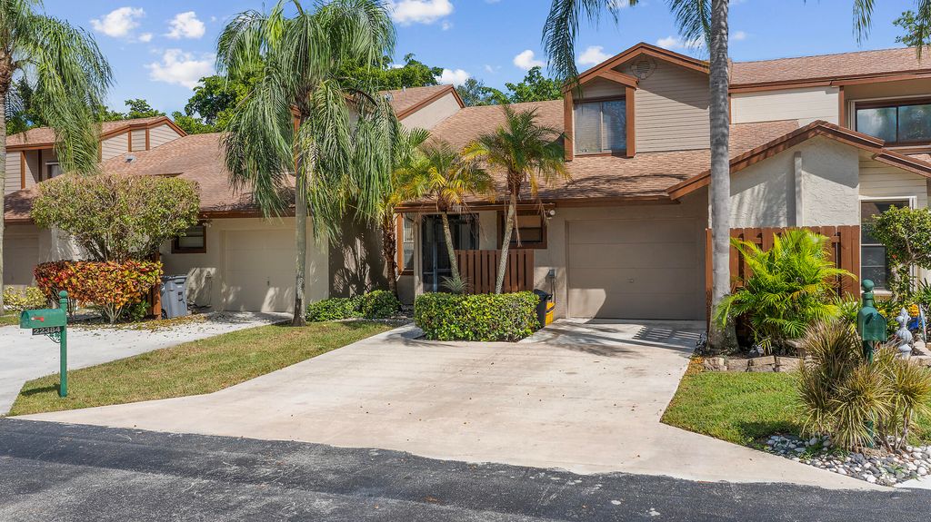 Photo of 22384 Thousand Pines Lane, Boca Raton, FL 33428 (MLS # R11131031)