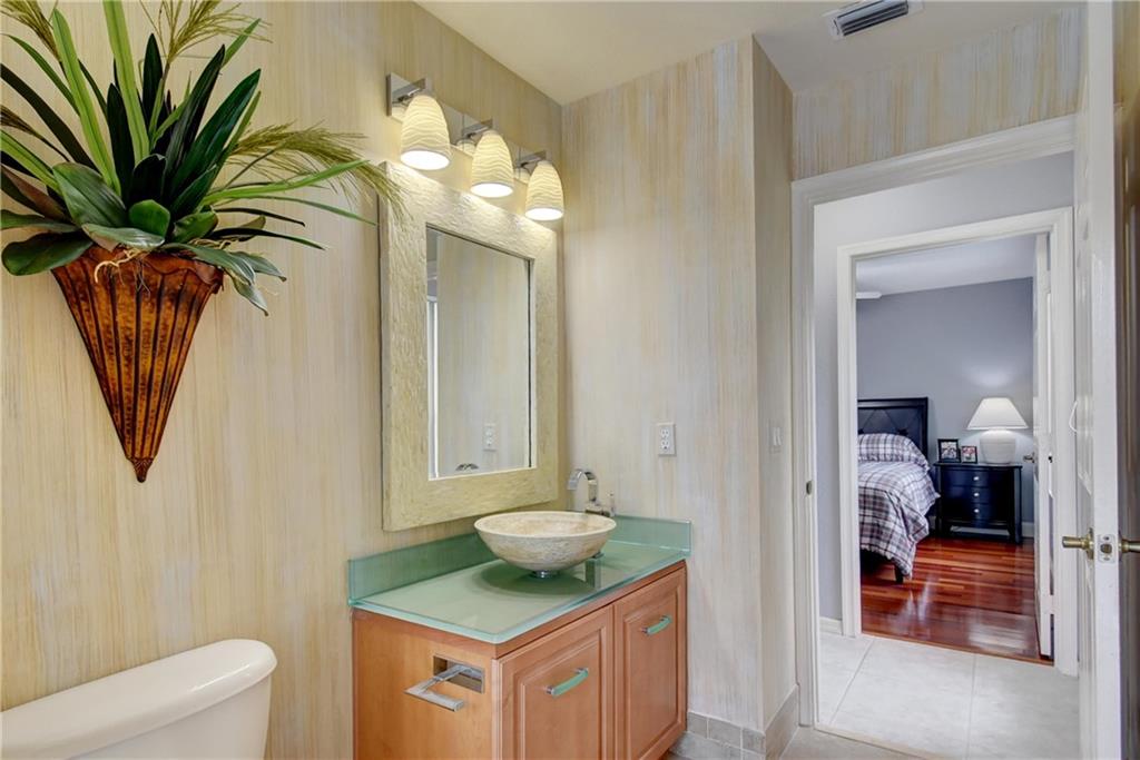 WATERSIDE@CORAL CREEK - Residential