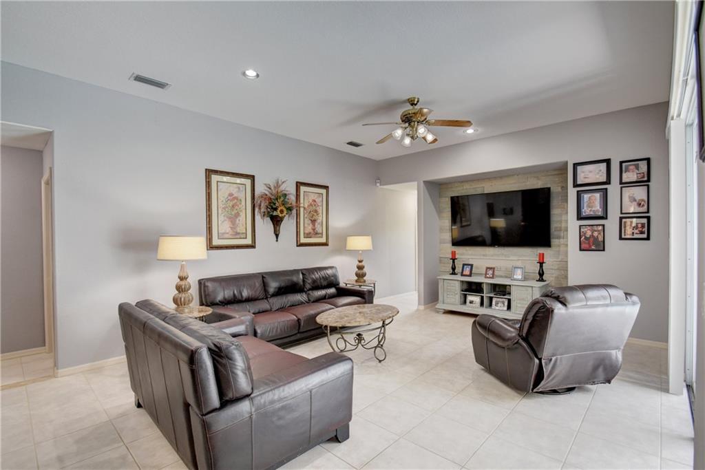 WATERSIDE@CORAL CREEK - Residential