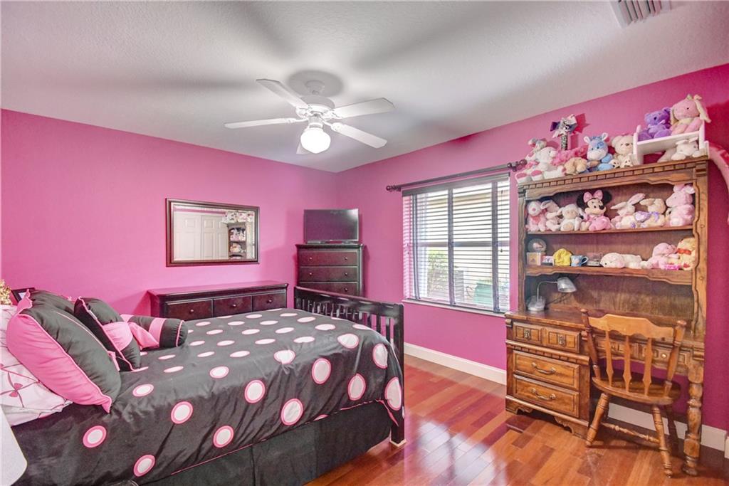 WATERSIDE@CORAL CREEK - Residential