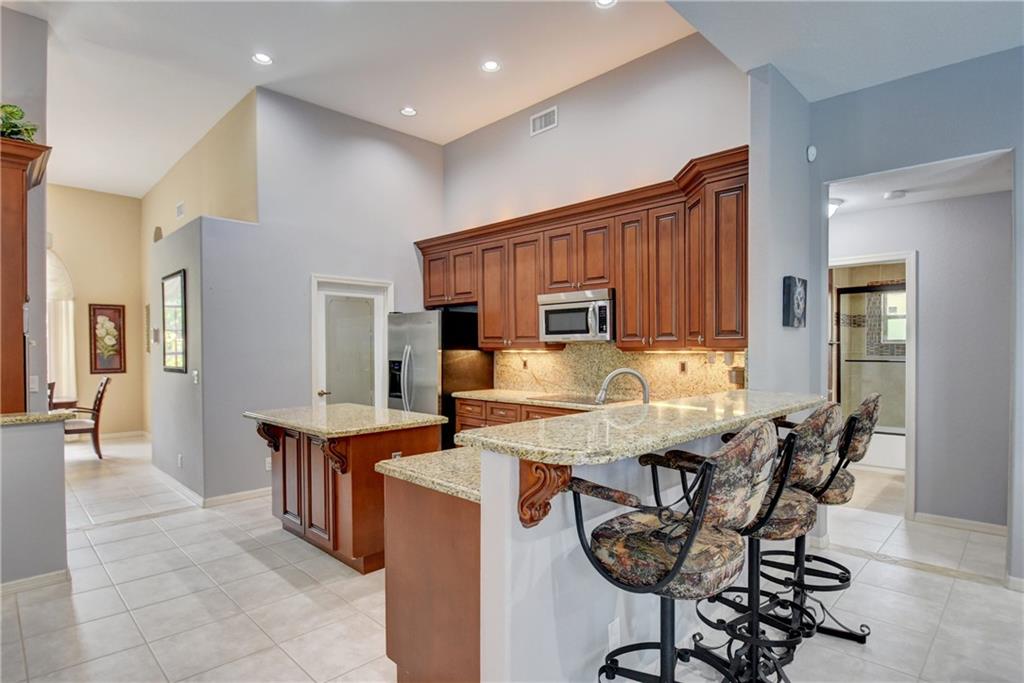 WATERSIDE@CORAL CREEK - Residential