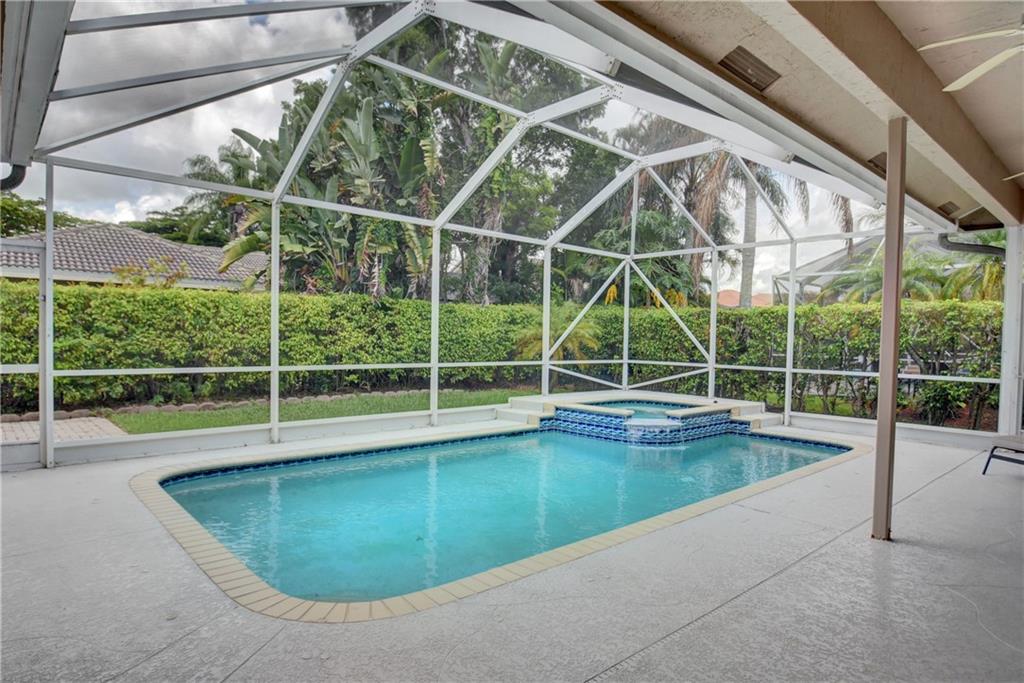 WATERSIDE@CORAL CREEK - Residential