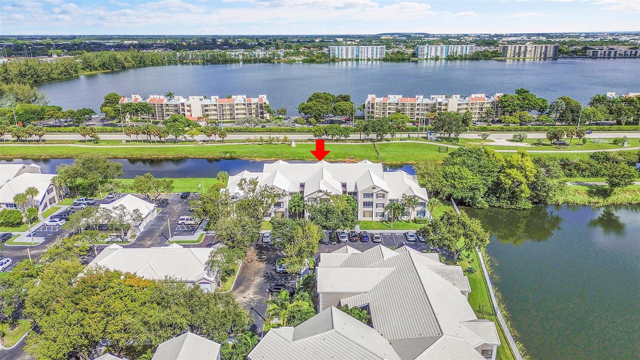 Lakeview Club Condo - Residential