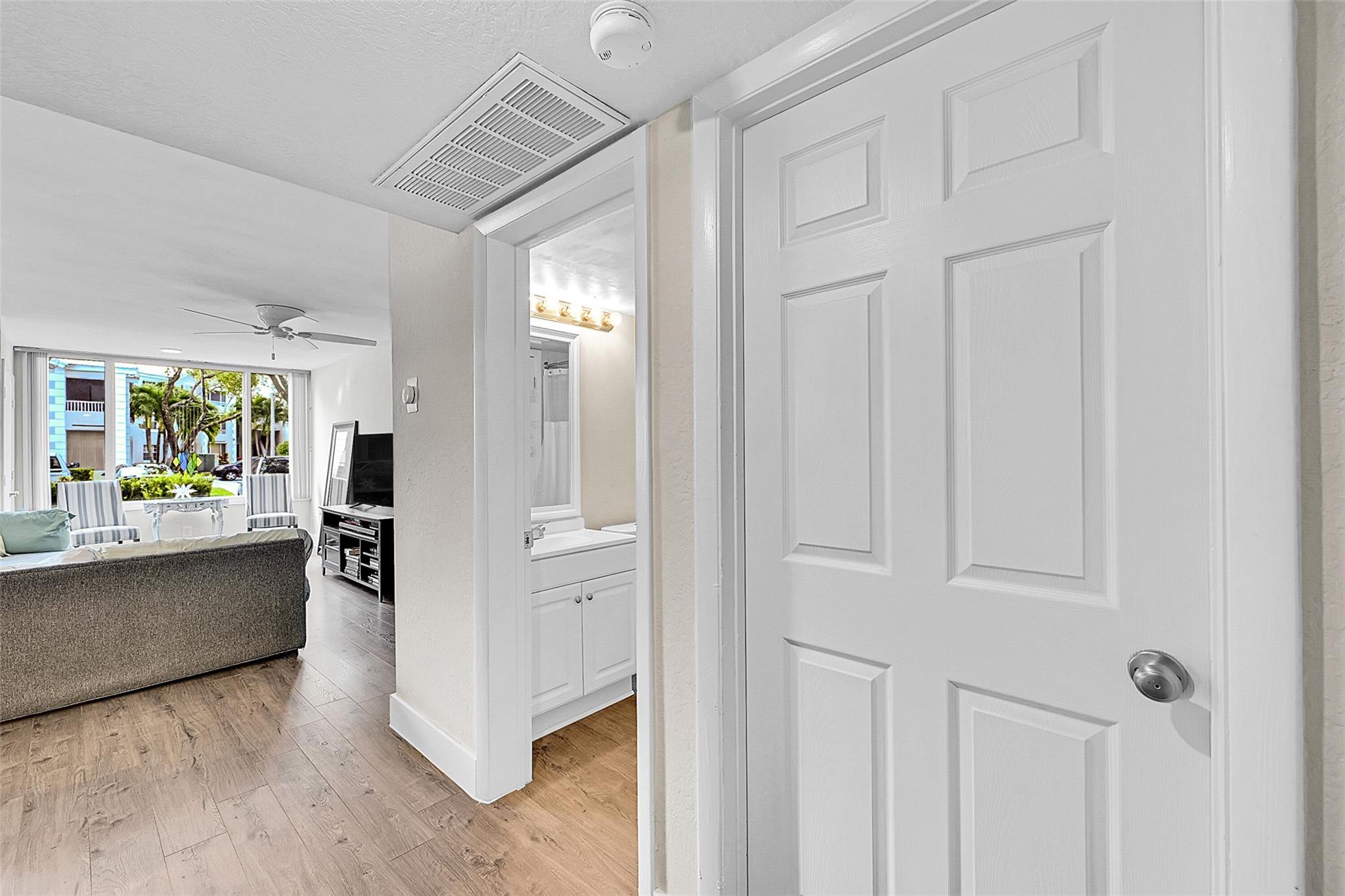 Lakeview Club Condo - Residential