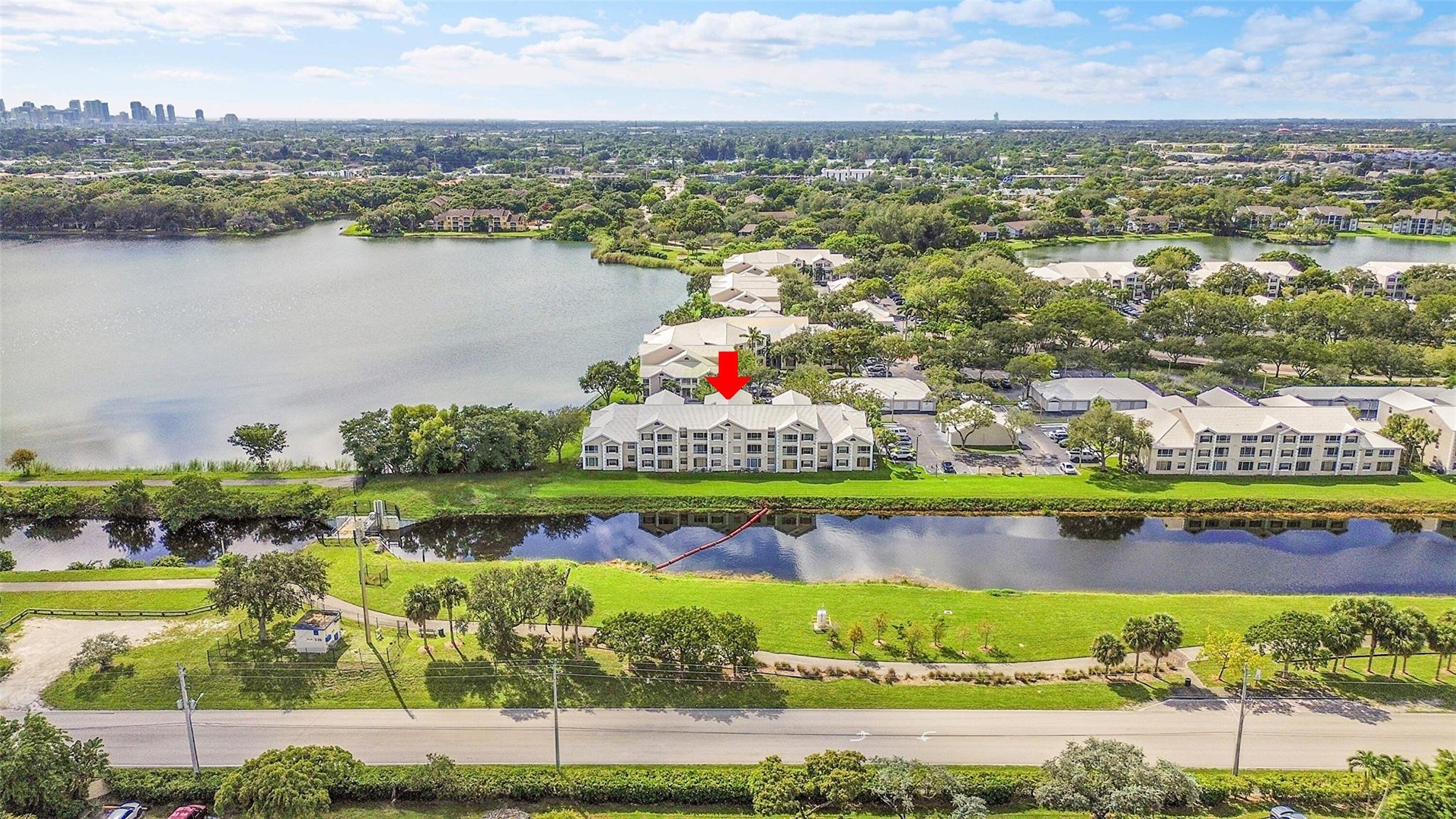 Lakeview Club Condo - Residential