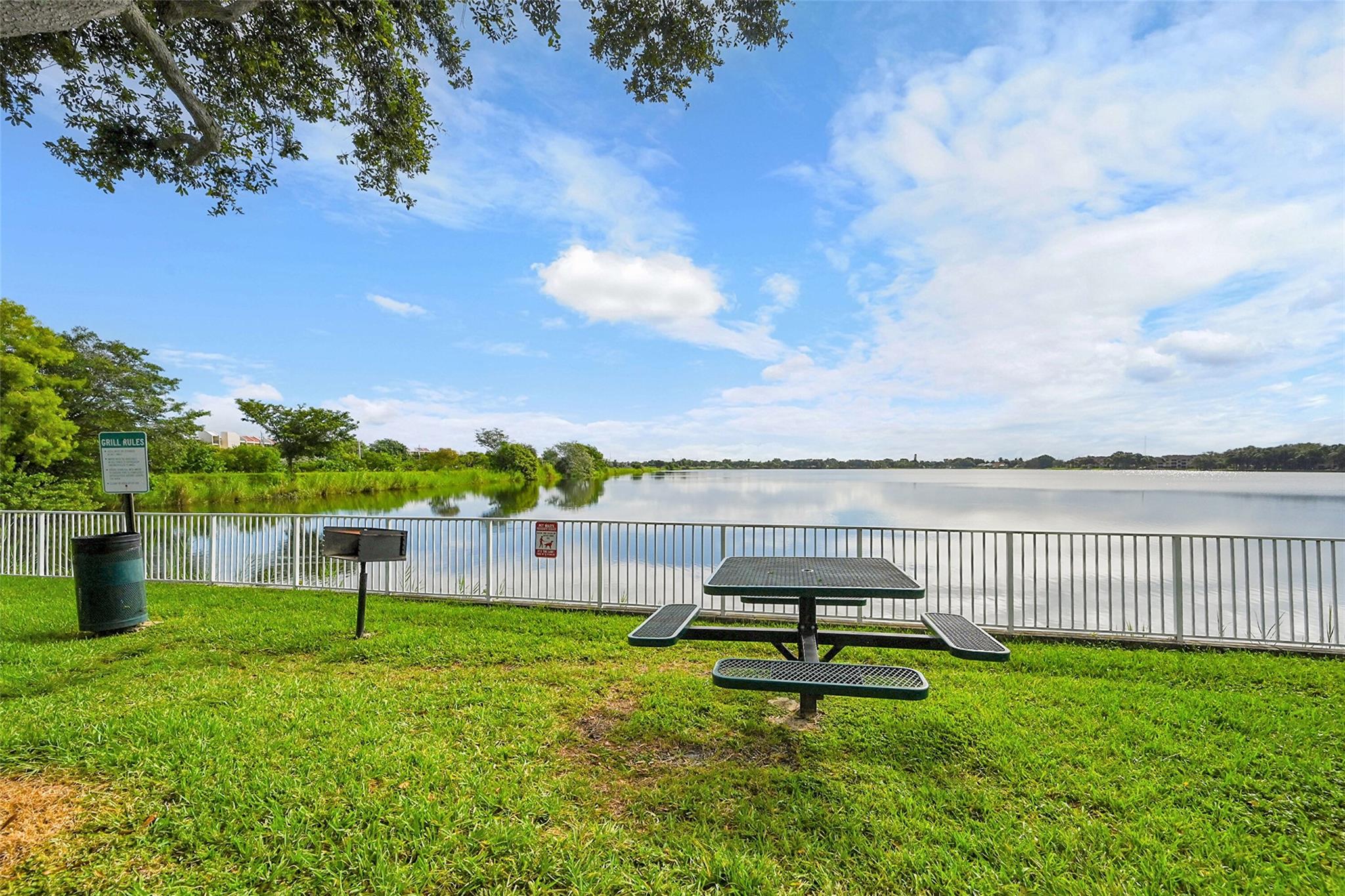 Lakeview Club Condo - Residential