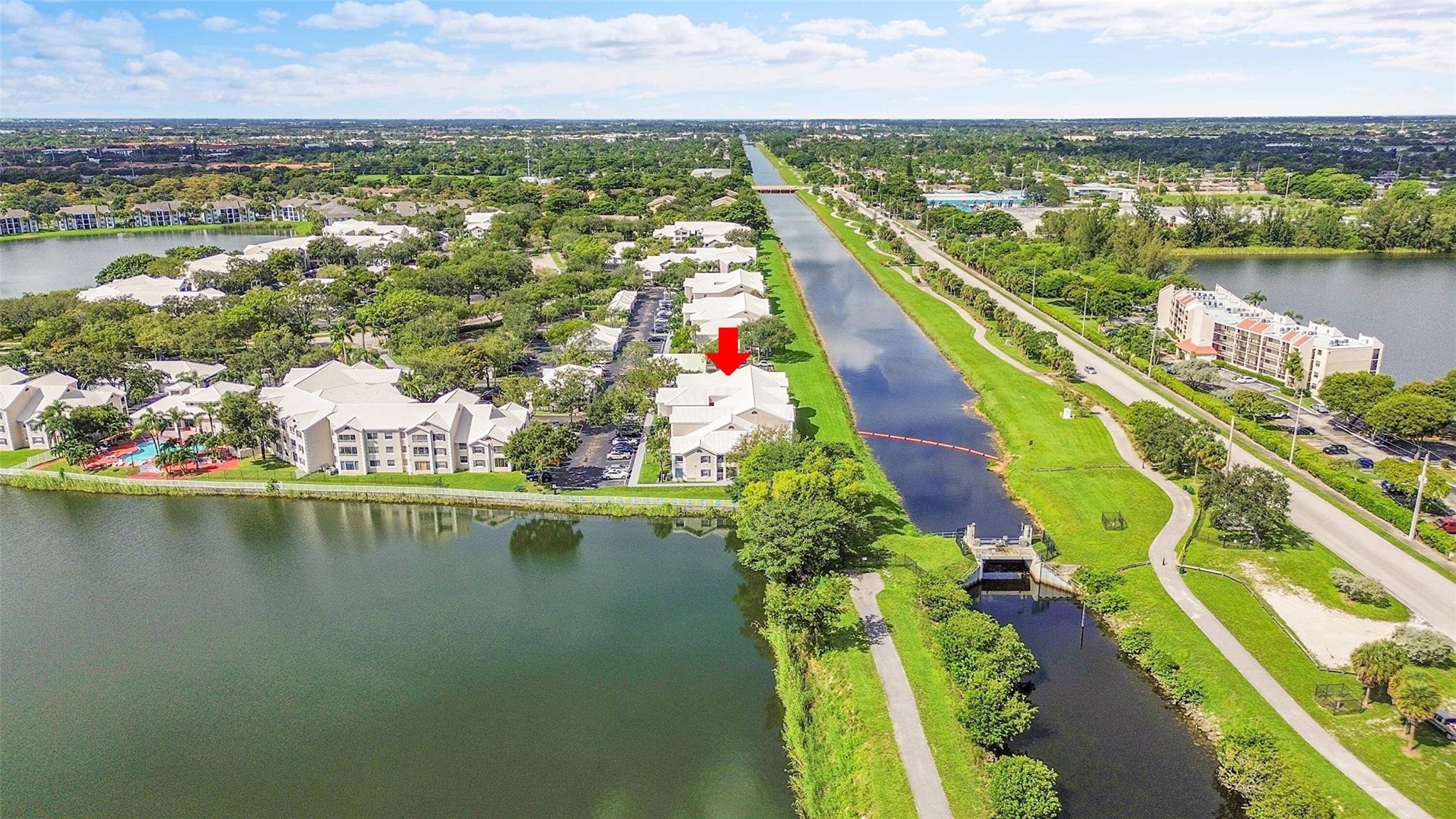 Lakeview Club Condo - Residential