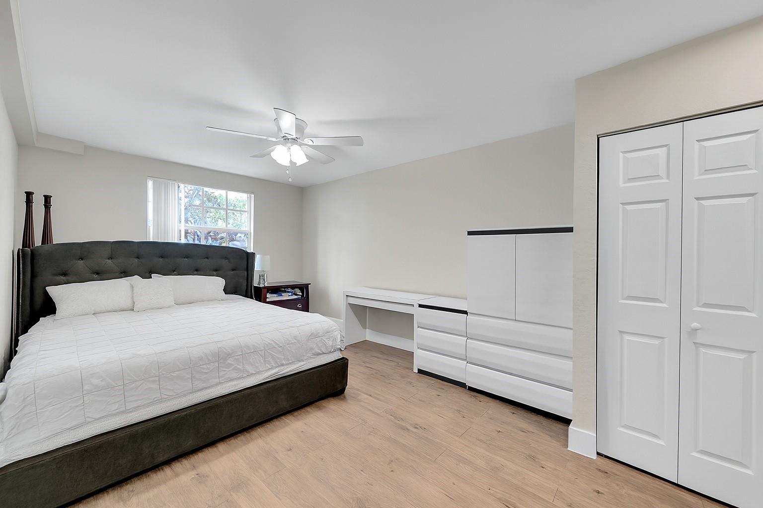 Lakeview Club Condo - Residential