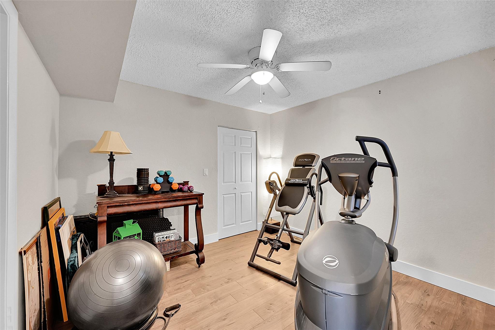 Lakeview Club Condo - Residential