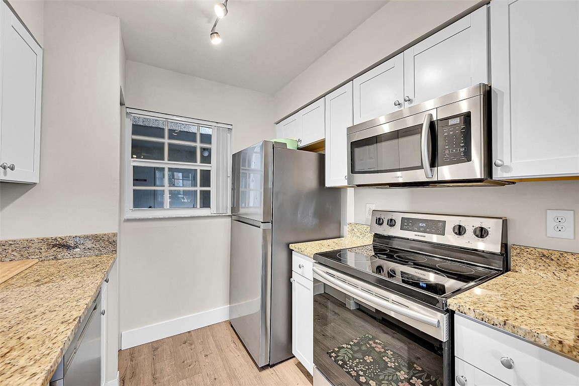 2841 N Oakland Forest Drive 106