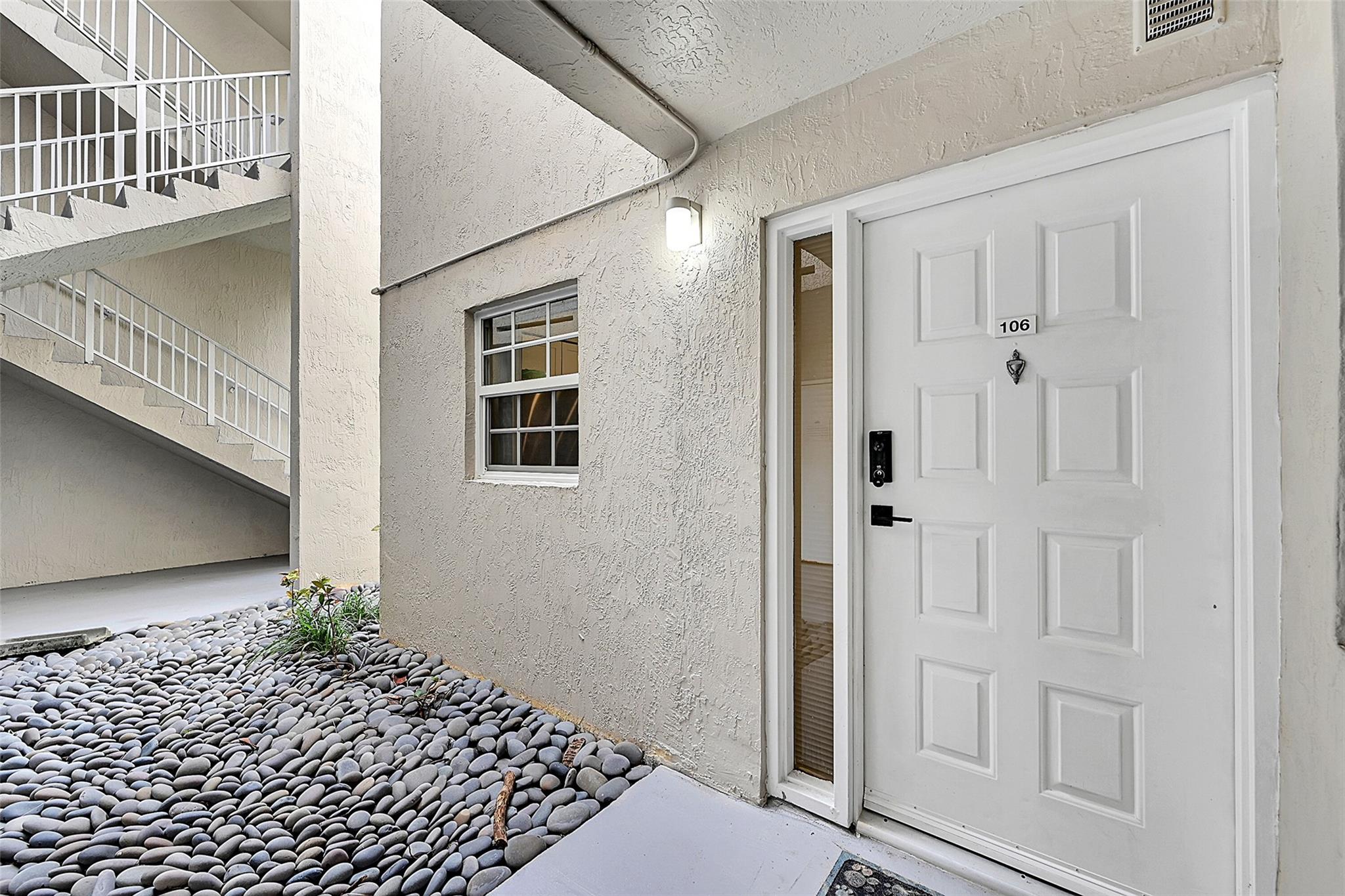 Lakeview Club Condo - Residential