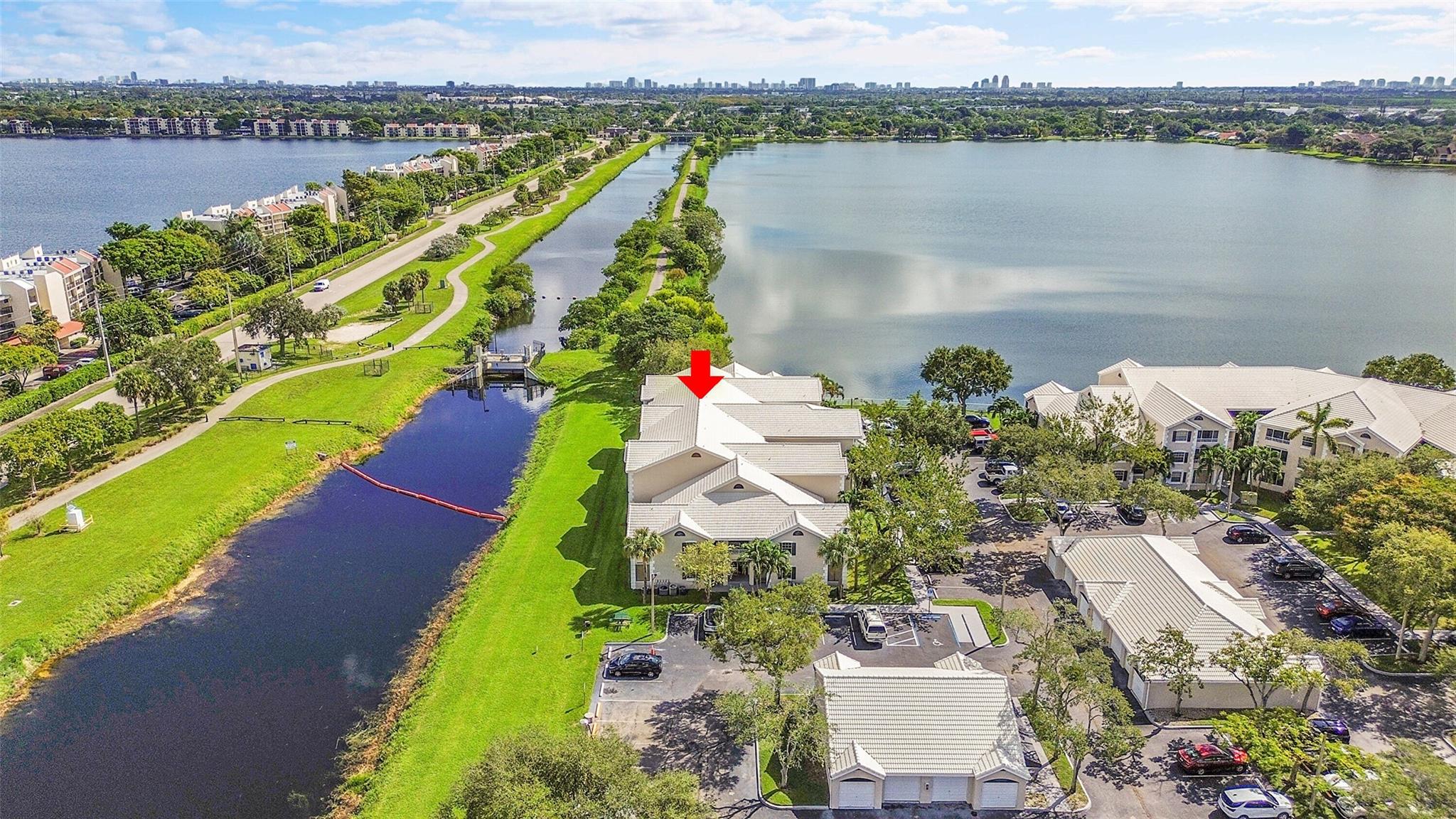 Lakeview Club Condo - Residential