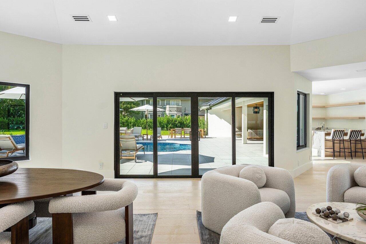 LONG LAKE ESTATES - Residential