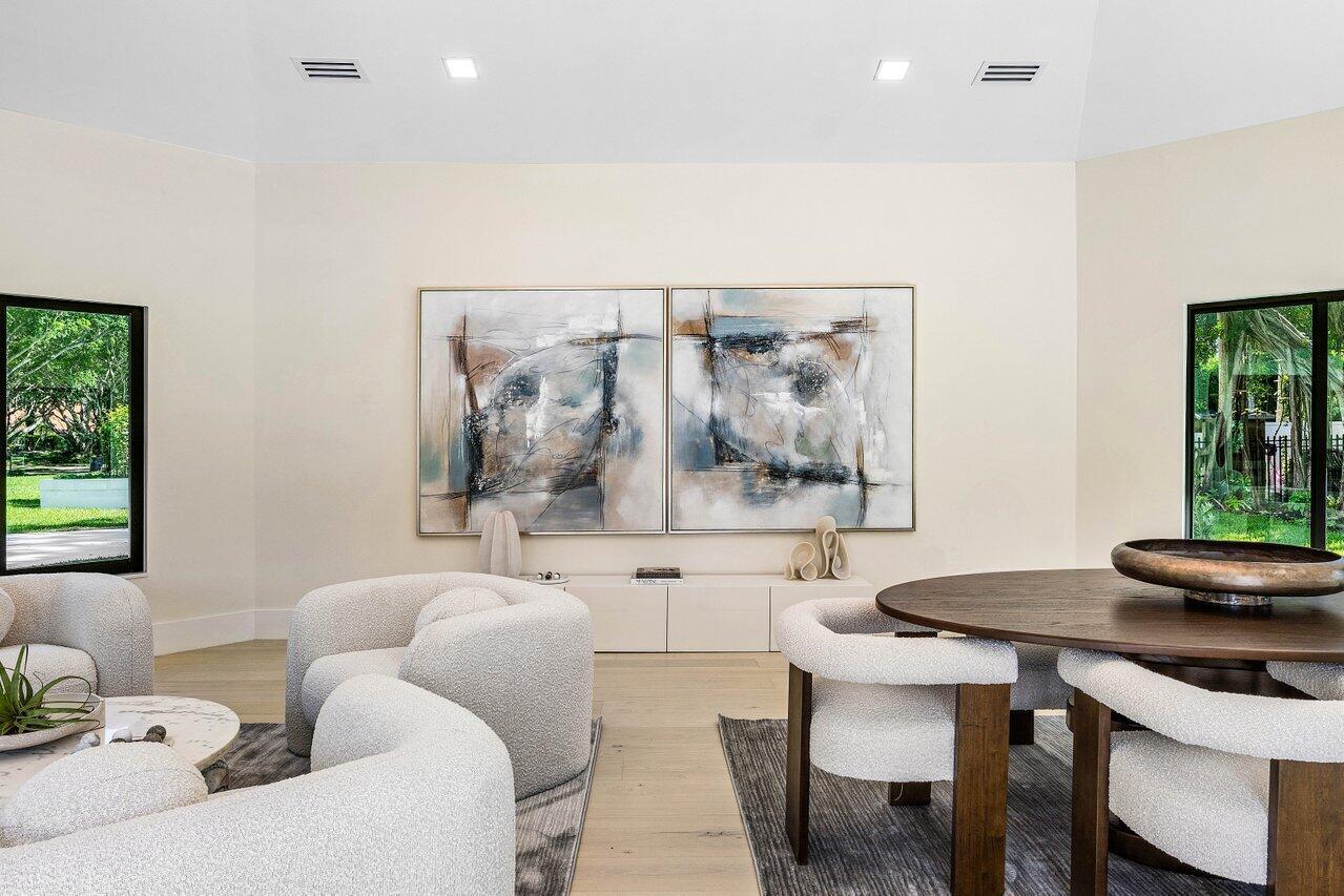 LONG LAKE ESTATES - Residential