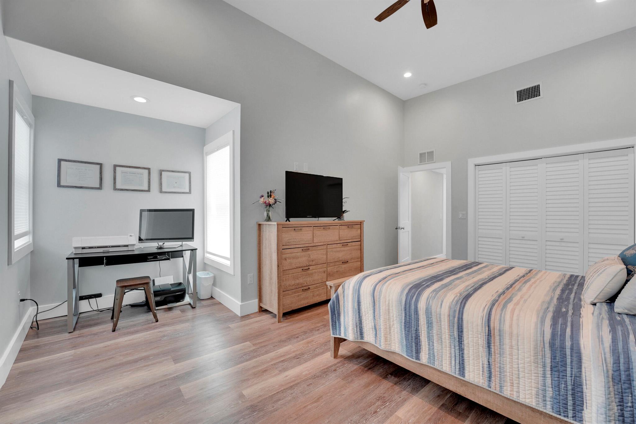 XANADU BY THE SEA - Residential Lease