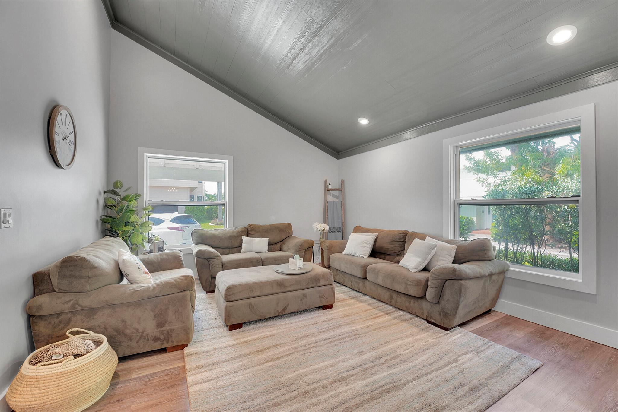 XANADU BY THE SEA - Residential Lease