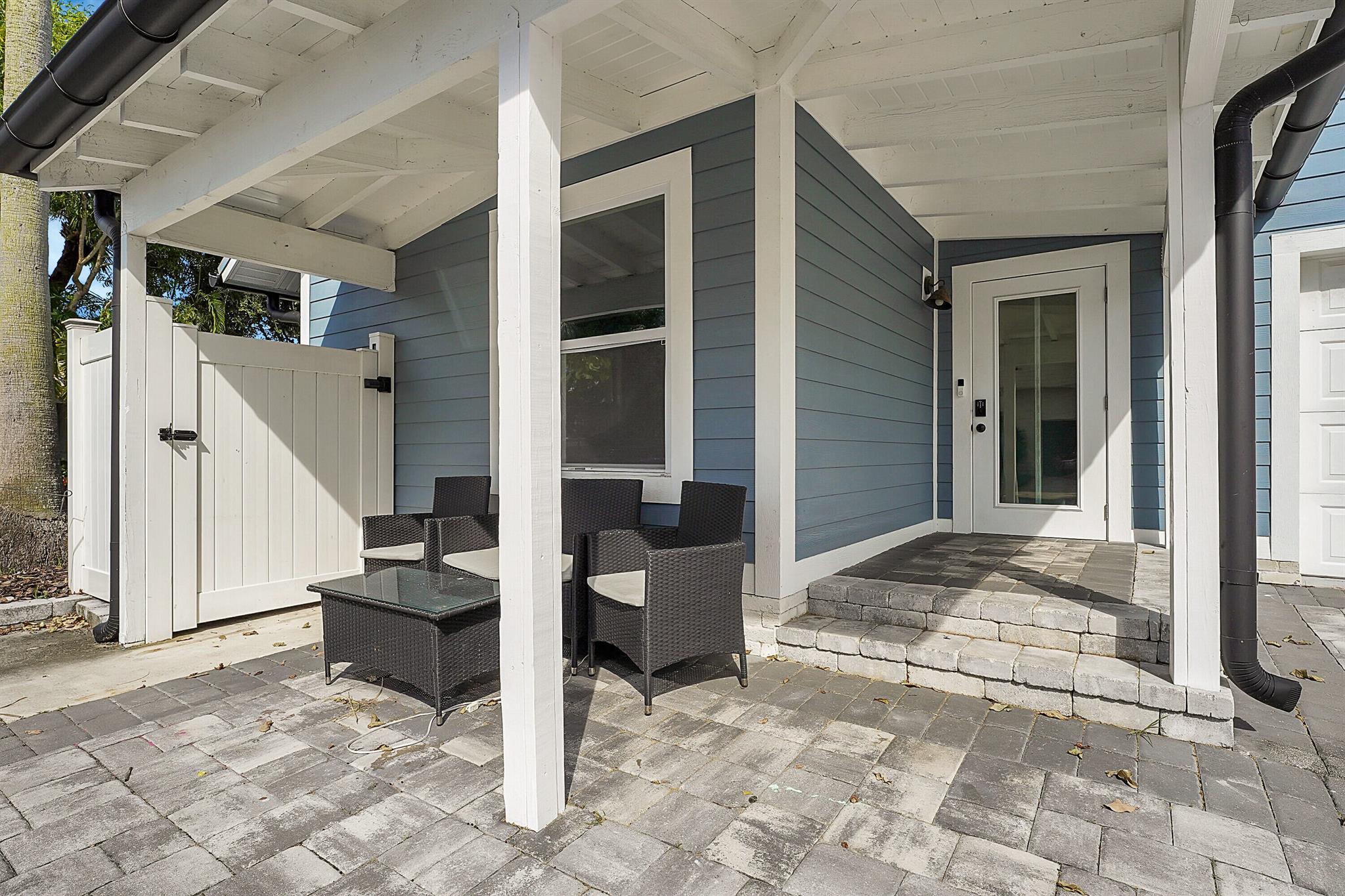 XANADU BY THE SEA - Residential Lease