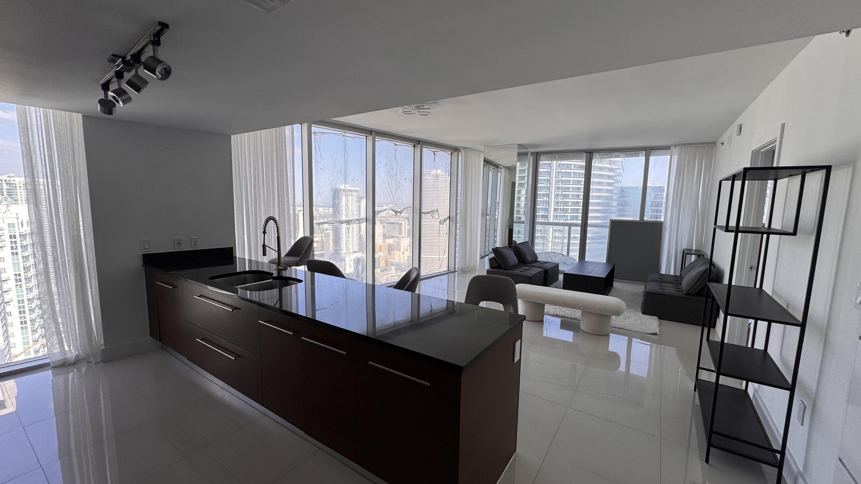 475 Brickell Avenue 4615