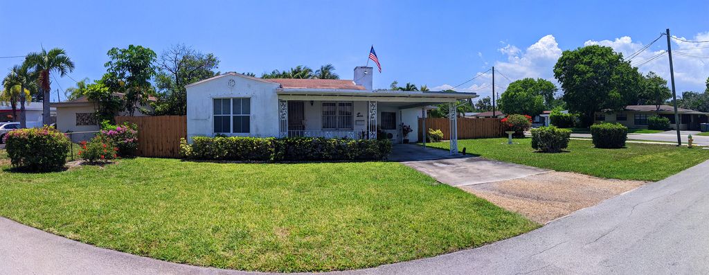 Photo of 1608 NE 34 Street, Oakland Park, FL 33334 (MLS # R10806250)