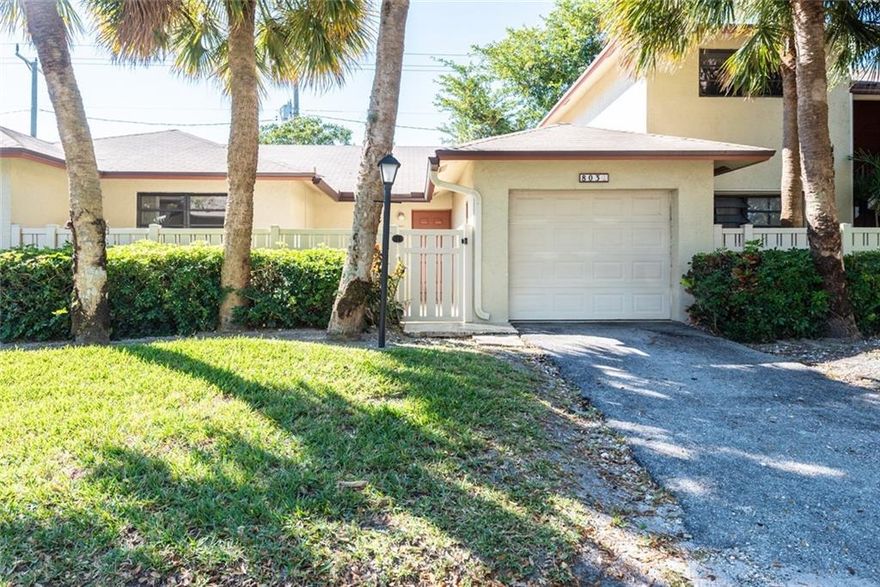 Very desirable & rare "Villa" style condominium in Lighthouse Village! This spacious villa offers 2 beds, 2 baths, & an attached 1 car garage. Enjoy the feeling of being in a single family home without all the maintenance and headache of single family home ownership! Outdoor living space includes a private fenced-in front courtyard, as well as a peaceful back patio with southern exposure. This villa has a great floor plan with a separate dining area, a large living room, a sizable kitchen with a pantry, a walk-in closet in the master, plus interior laundry.  The community offers a swimming pool, tennis court with lights, a clubhouse with a billiards table, library, lounge, kitchen, & bathrooms. Lighthouse Village has low association fees & is centrally located near shops & major roads.