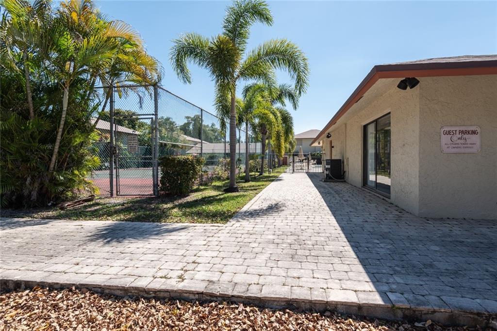 LIGHTHOUSE VILLAGE - Residential